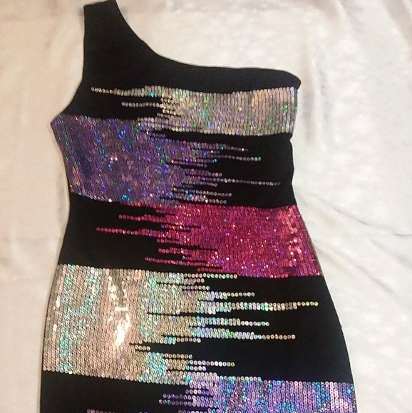 Forever 21 Sequins One Shoulder Dress - Picture 5 of 7